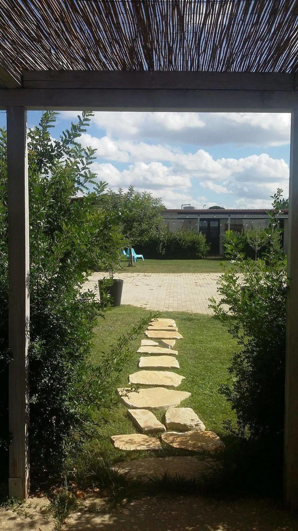 Mazzara Farm Bed & Breakfast Manduria Exterior photo
